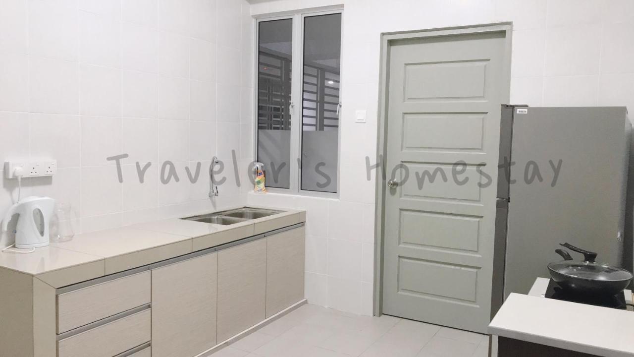 Traveler'S Homestay 旅人窝@ The Venus Sitiawan Kampong Lumut Kiri المظهر الخارجي الصورة