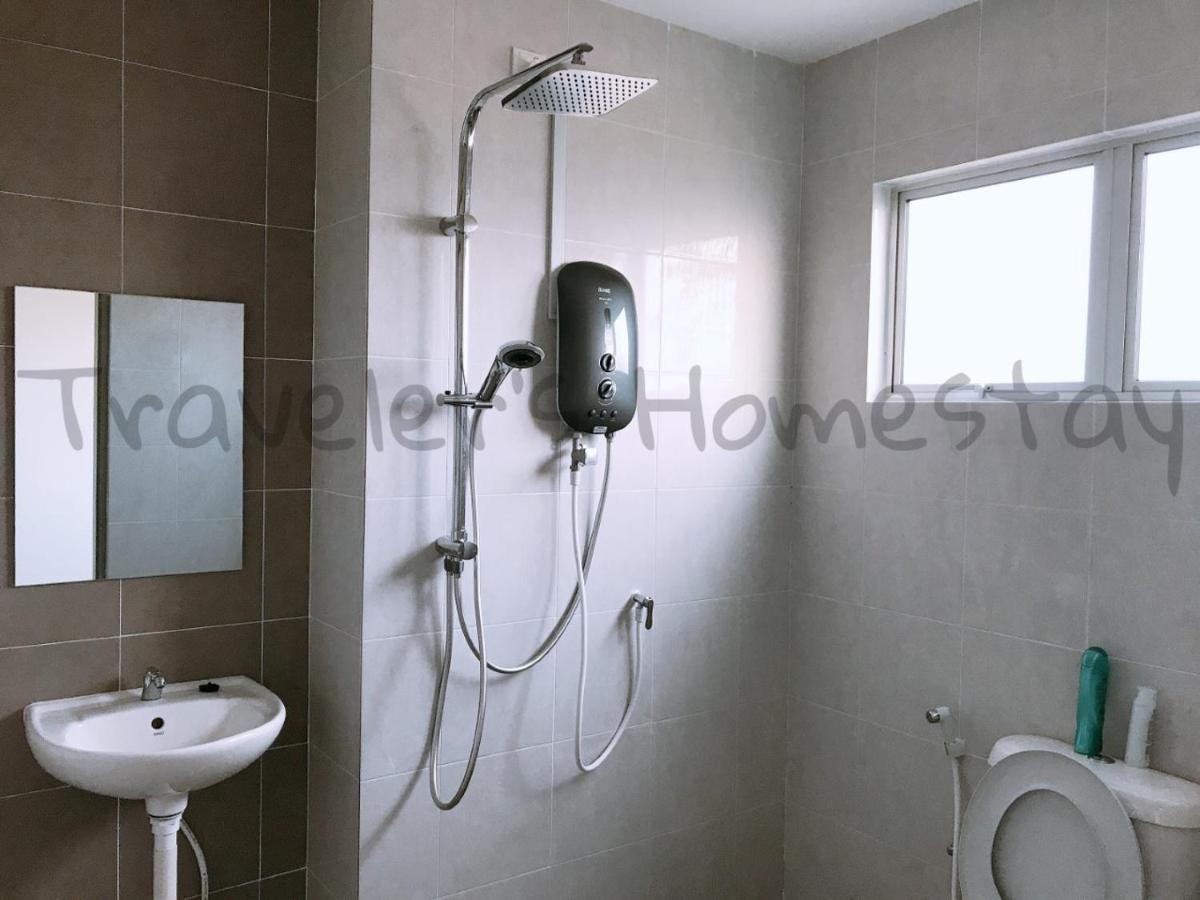 Traveler'S Homestay 旅人窝@ The Venus Sitiawan Kampong Lumut Kiri المظهر الخارجي الصورة