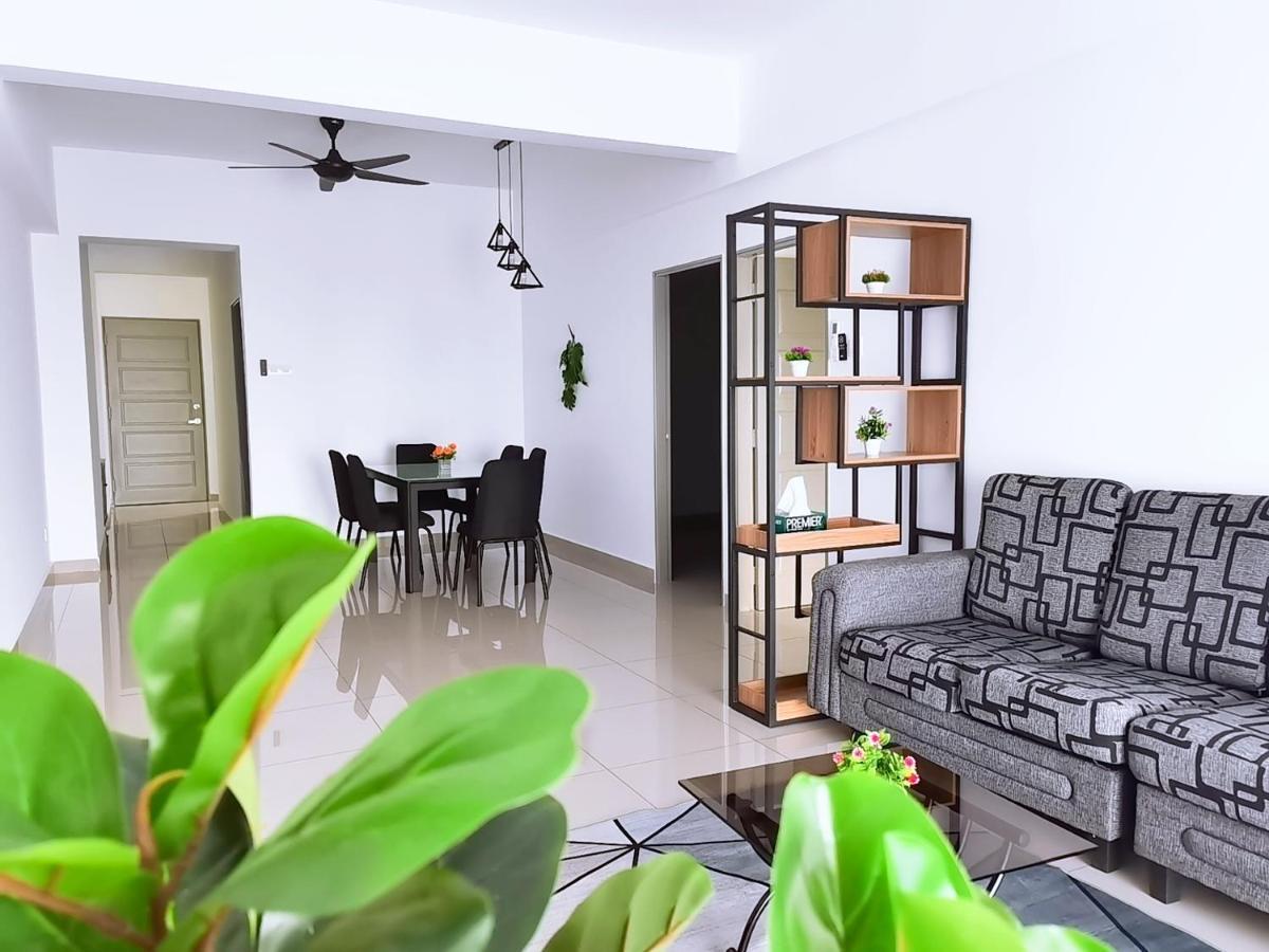 Traveler'S Homestay 旅人窝@ The Venus Sitiawan Kampong Lumut Kiri المظهر الخارجي الصورة