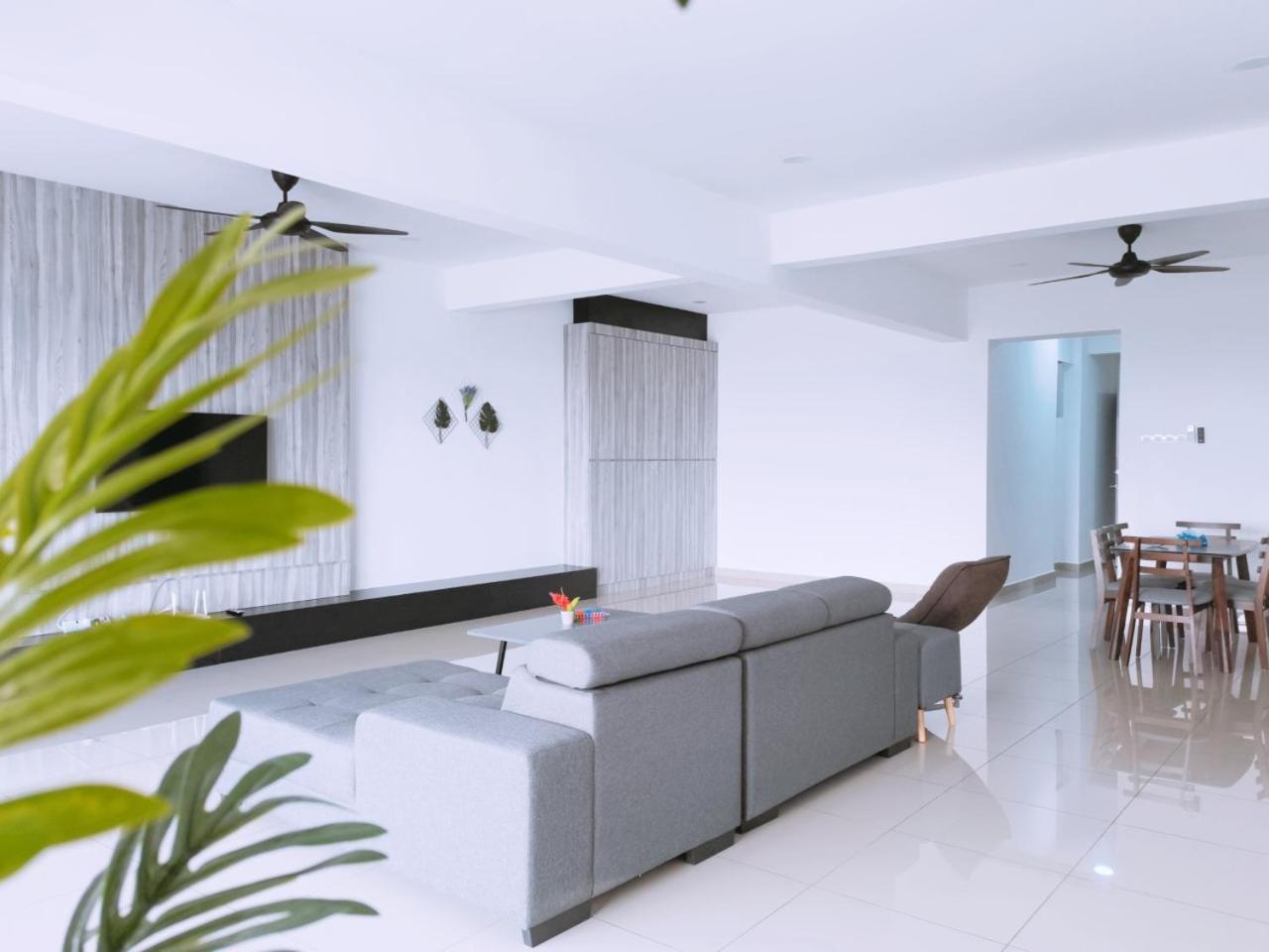 Traveler'S Homestay 旅人窝@ The Venus Sitiawan Kampong Lumut Kiri المظهر الخارجي الصورة