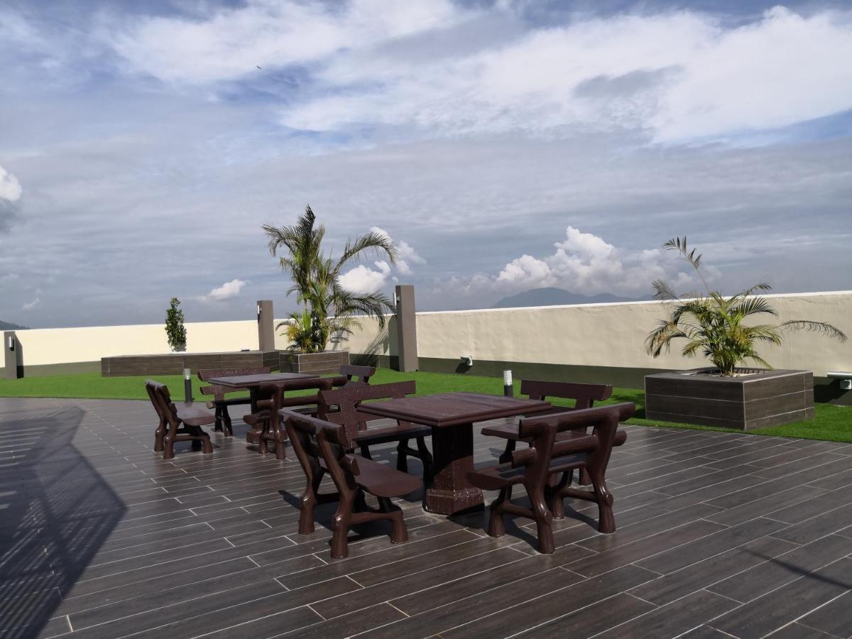 Traveler'S Homestay 旅人窝@ The Venus Sitiawan Kampong Lumut Kiri المظهر الخارجي الصورة